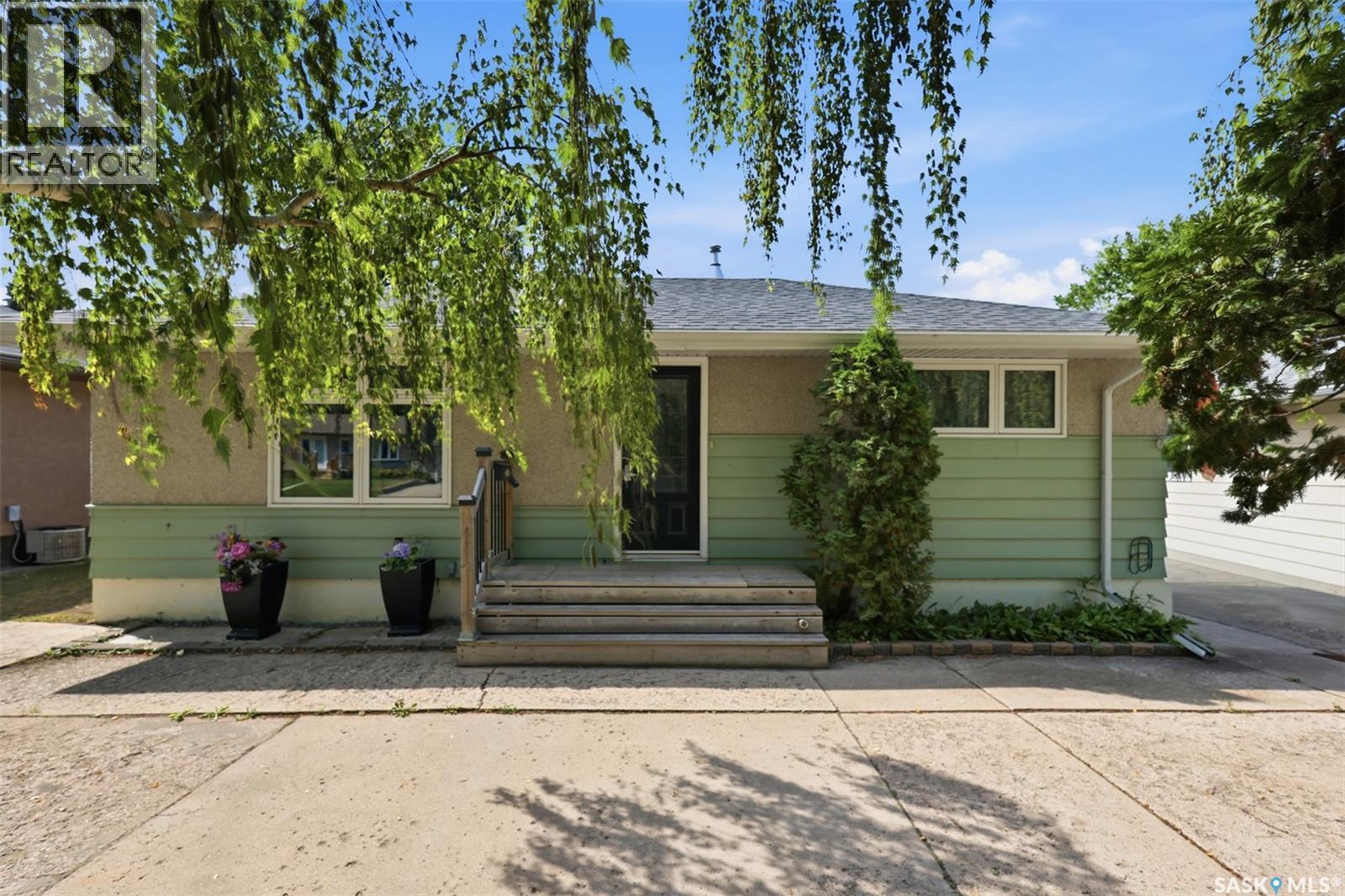131 Ottawa Avenue S, Saskatoon, SK - Outdoor