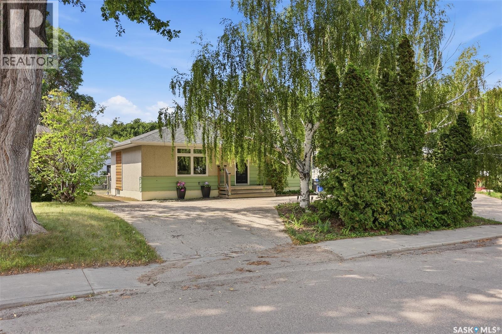 131 Ottawa Avenue S, Saskatoon, SK - Outdoor