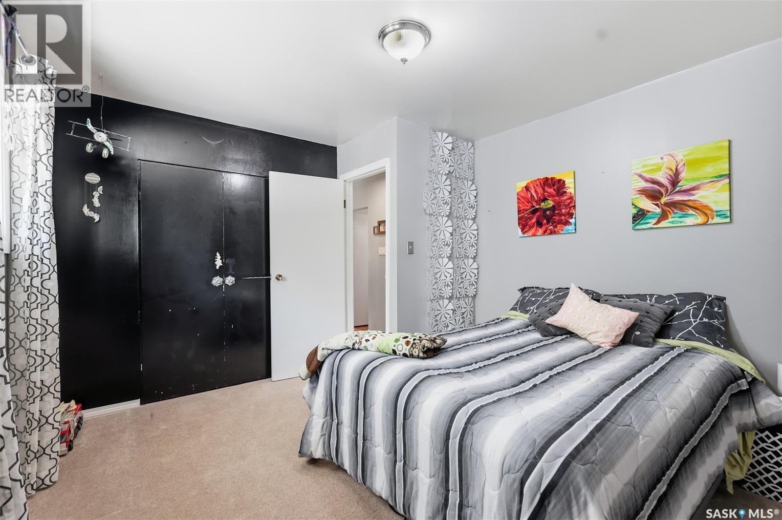 131 Ottawa Avenue S, Saskatoon, SK - Indoor Photo Showing Bedroom