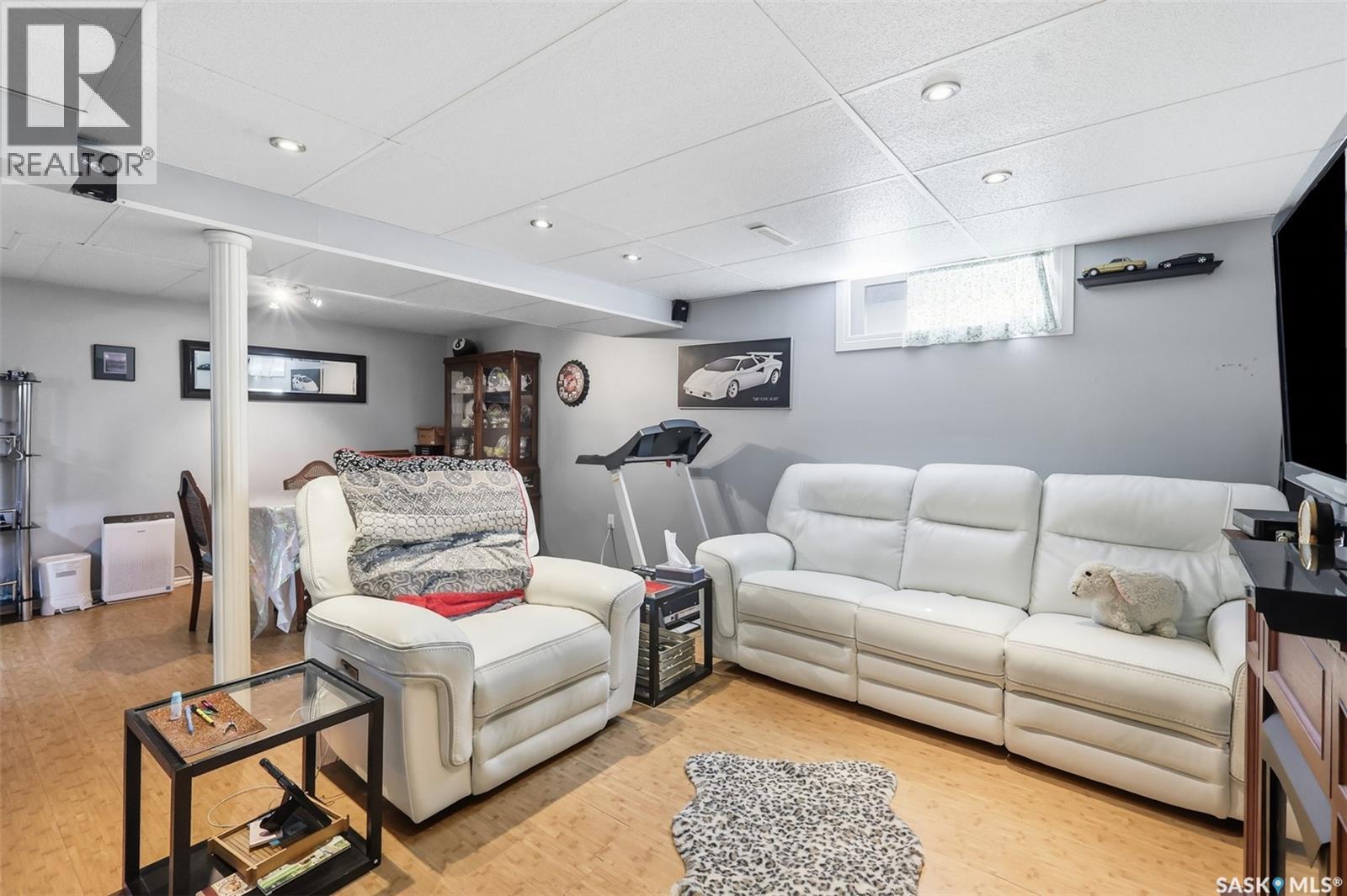 131 Ottawa Avenue S, Saskatoon, SK - Indoor Photo Showing Basement