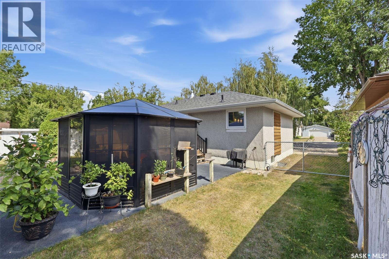 131 Ottawa Avenue S, Saskatoon, SK - Outdoor With Exterior