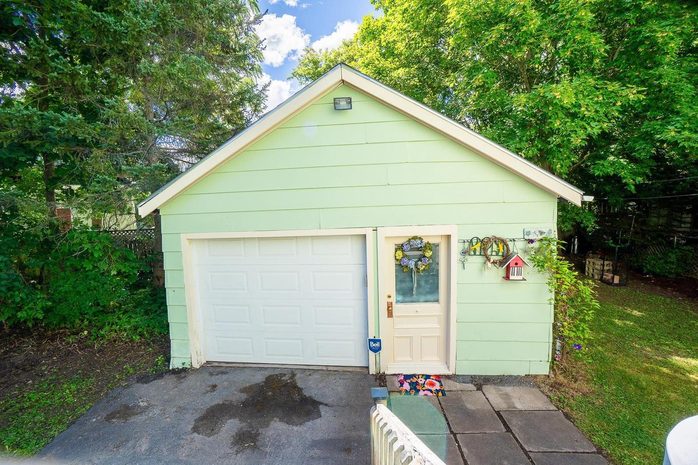 213 Victoria Street, Windsor, NS