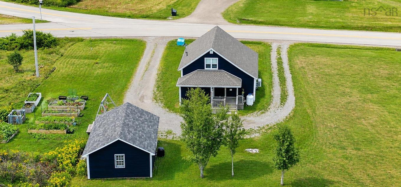 35 Chemin Broussard, Petit Étang, NS - Outdoor