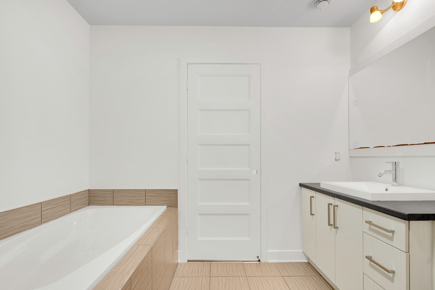 Salle de bains - 554 Rue Valiquette, Sainte-Adèle, QC - Indoor Photo Showing Bathroom