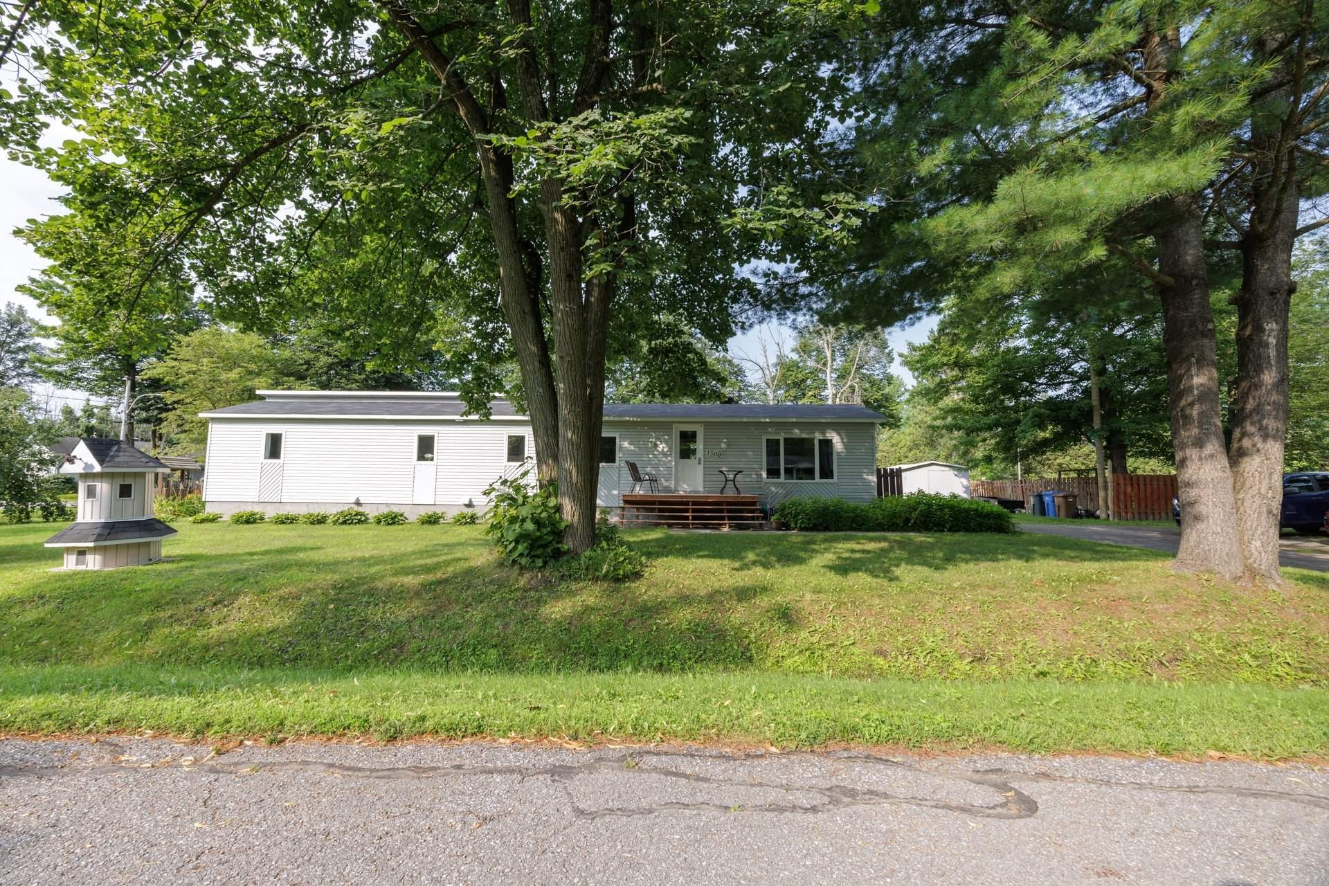 Front of Structure - 1500 Rue Rolland, Les Cèdres, QC - Outdoor