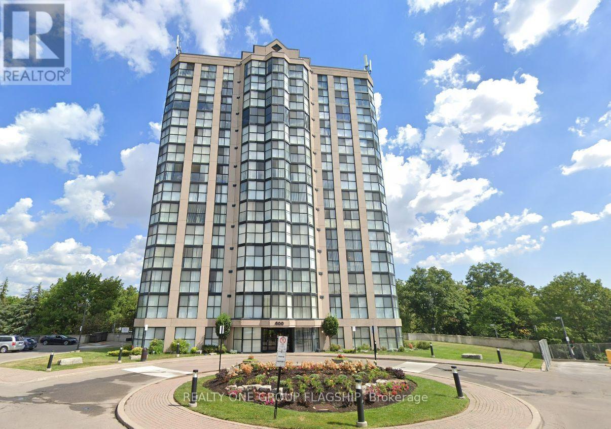 802 - 600 Rexdale Boulevard, Toronto, ON - Outdoor With Facade