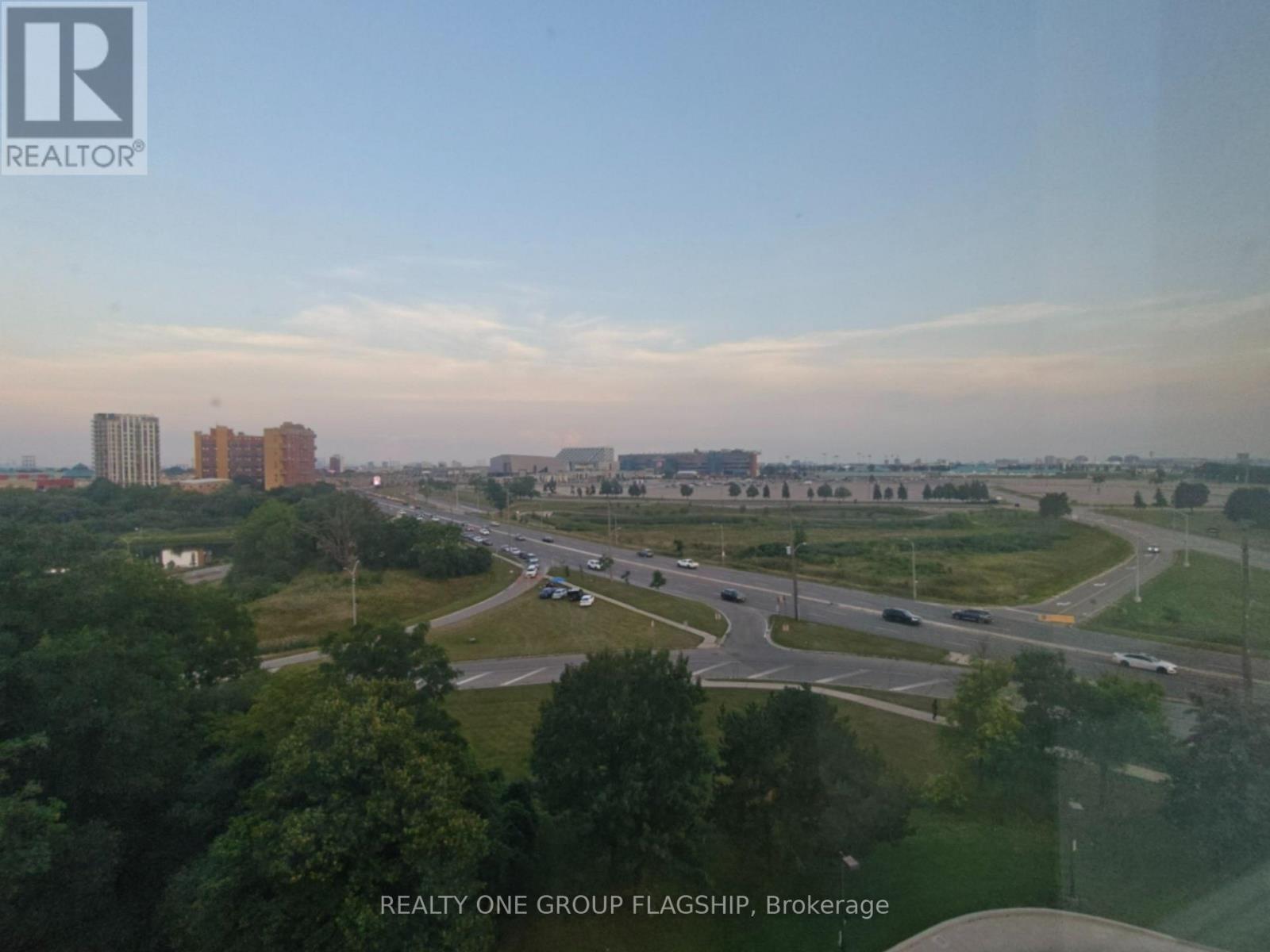 802 - 600 Rexdale Boulevard, Toronto, ON - Outdoor With View