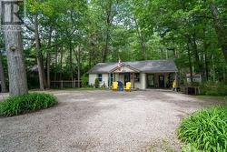 263 ONTARIO STREET S Lambton Shores (Grand Bend), ON N0M 1T0