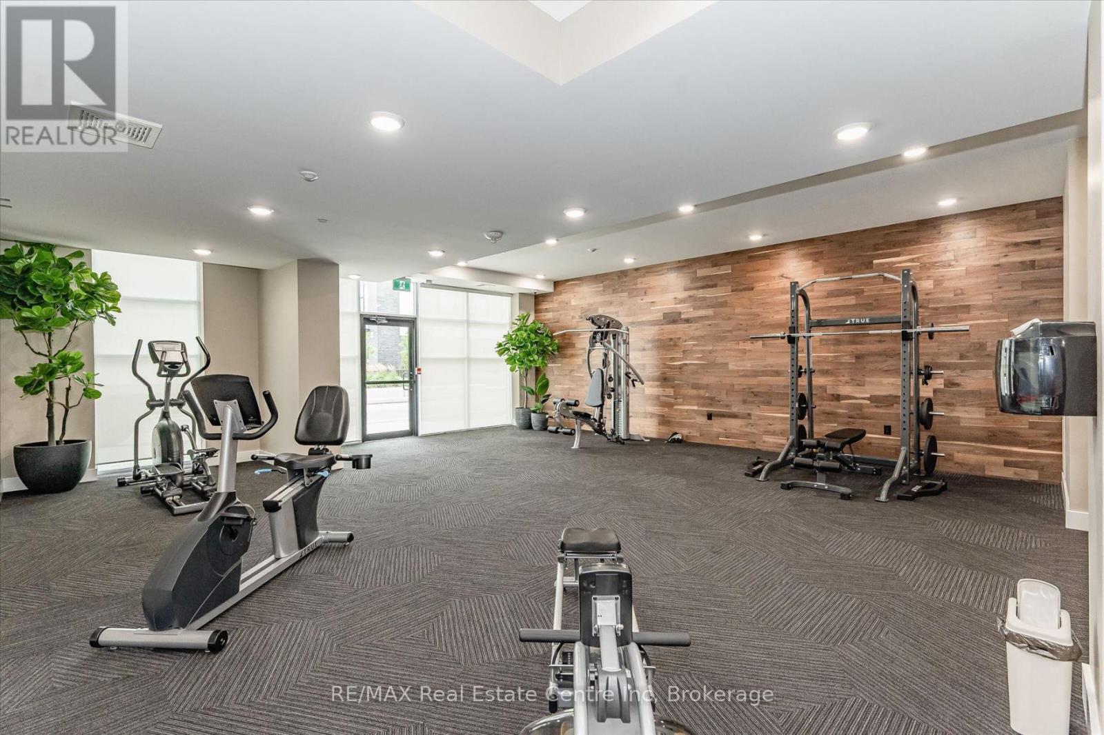 605 - 1878 Gordon Street, Guelph (Pineridge/Westminster Woods), ON - Indoor Photo Showing Gym Room