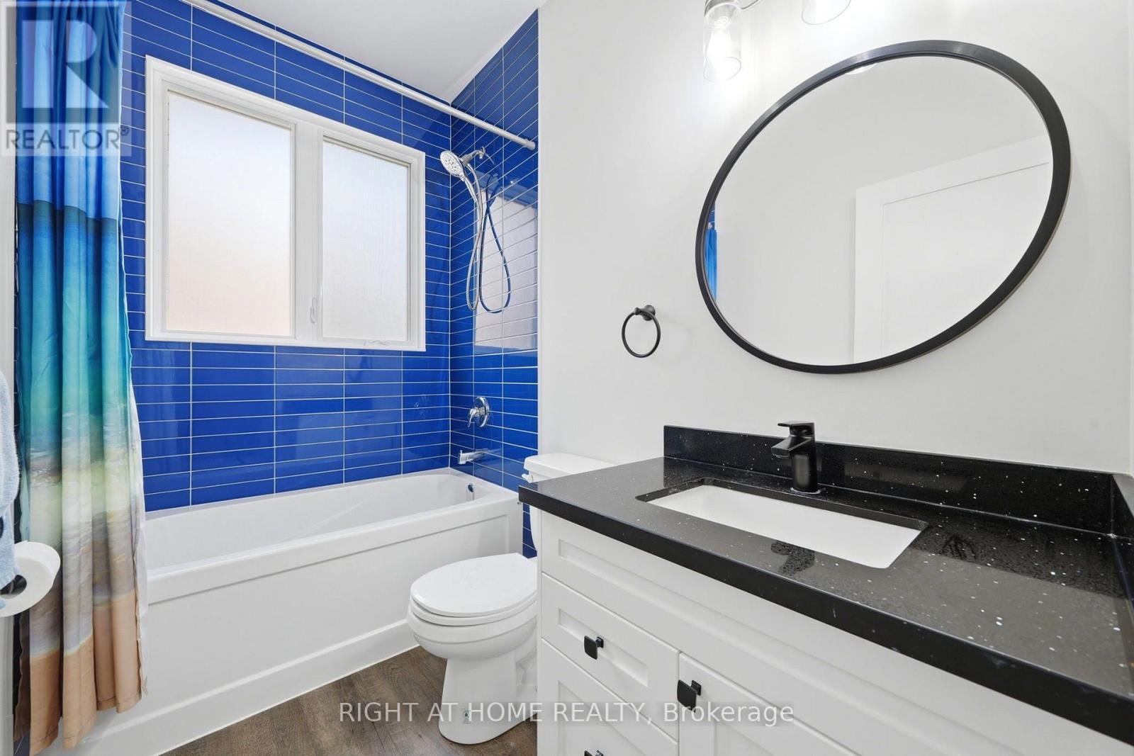 48 Nicole Boulevard, Tiny, ON - Indoor Photo Showing Bathroom