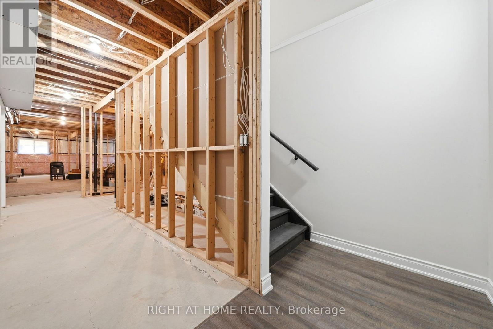 48 Nicole Boulevard, Tiny, ON - Indoor Photo Showing Other Room