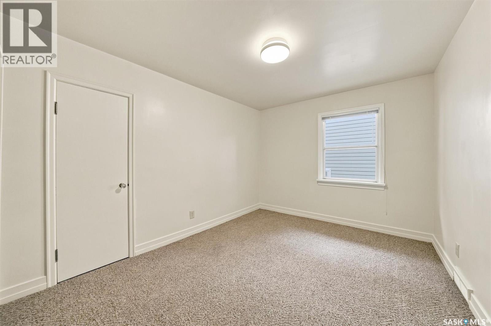 1325 Temperance Street, Saskatoon, SK - Indoor Photo Showing Other Room