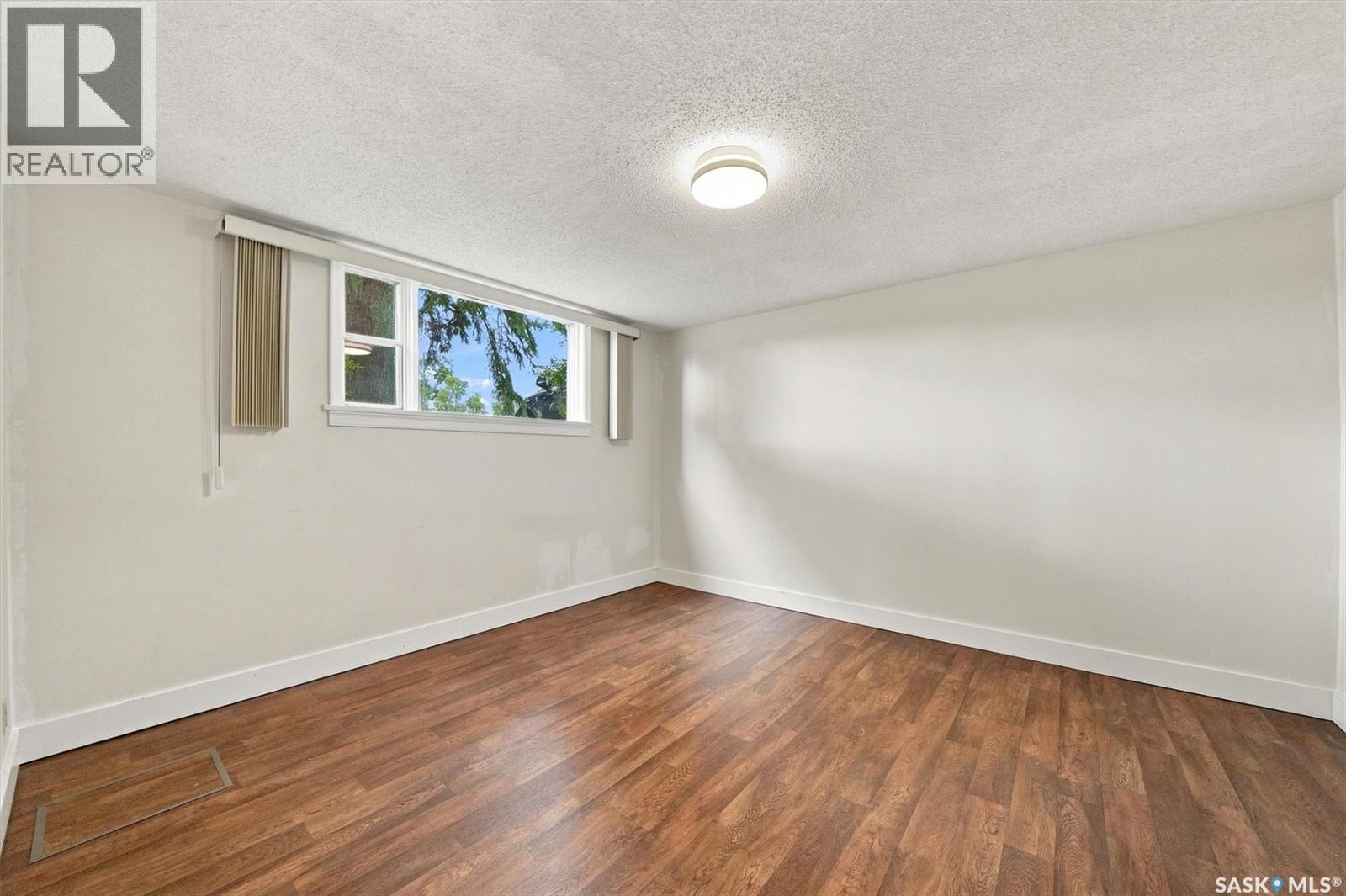 1325 Temperance Street, Saskatoon, SK - Indoor Photo Showing Other Room