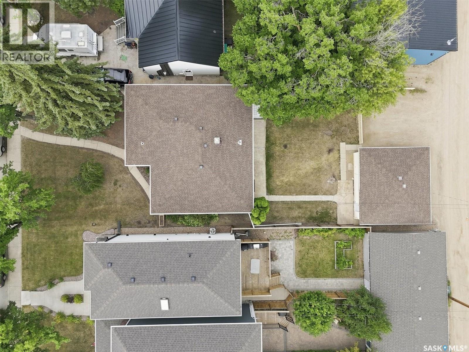 1325 Temperance Street, Saskatoon, SK - Outdoor