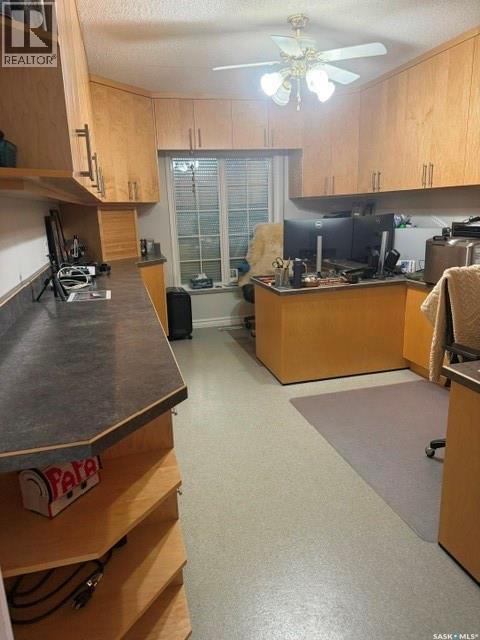 10 Ruby Place, Edenwold Rm No.158, SK - Indoor Photo Showing Kitchen
