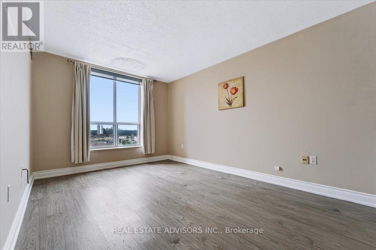 Ph#07 - 21 Overlea Boulevard, Toronto, ON - Indoor Photo Showing Other Room
