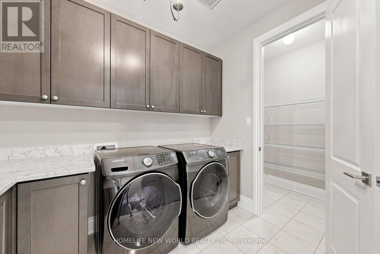 62 Ridgepoint Road, Vaughan, ON - Indoor Photo Showing Laundry Room