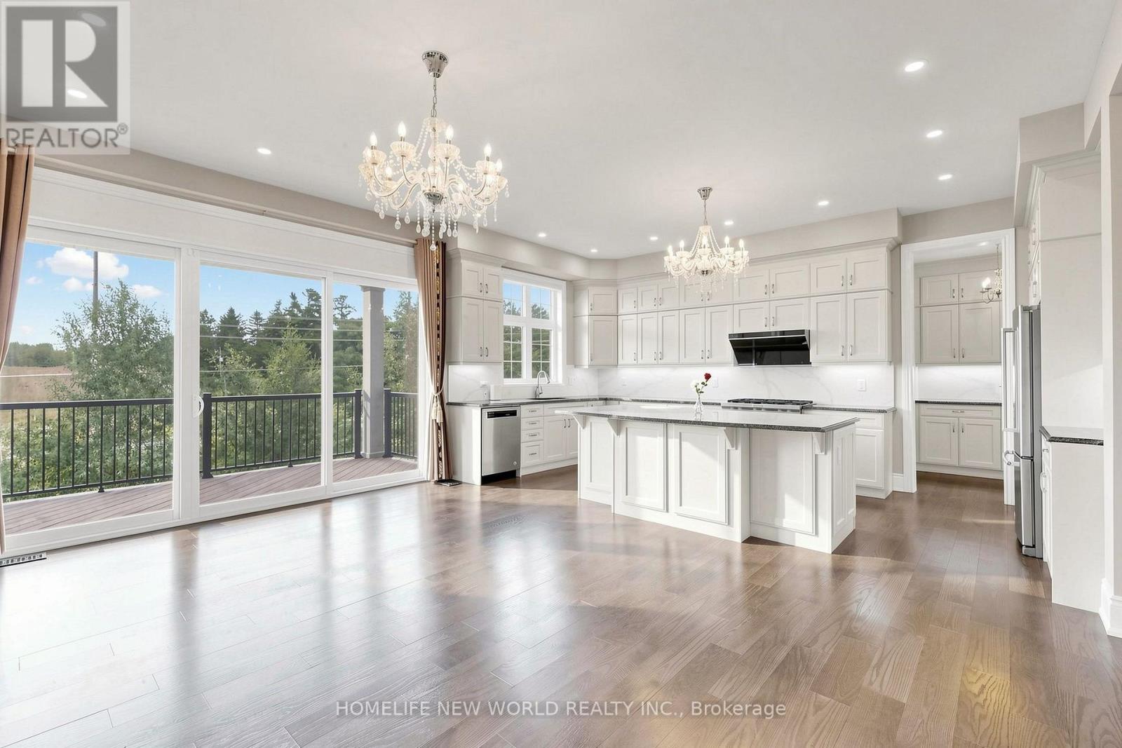 62 Ridgepoint Road, Vaughan, ON - Indoor Photo Showing Kitchen