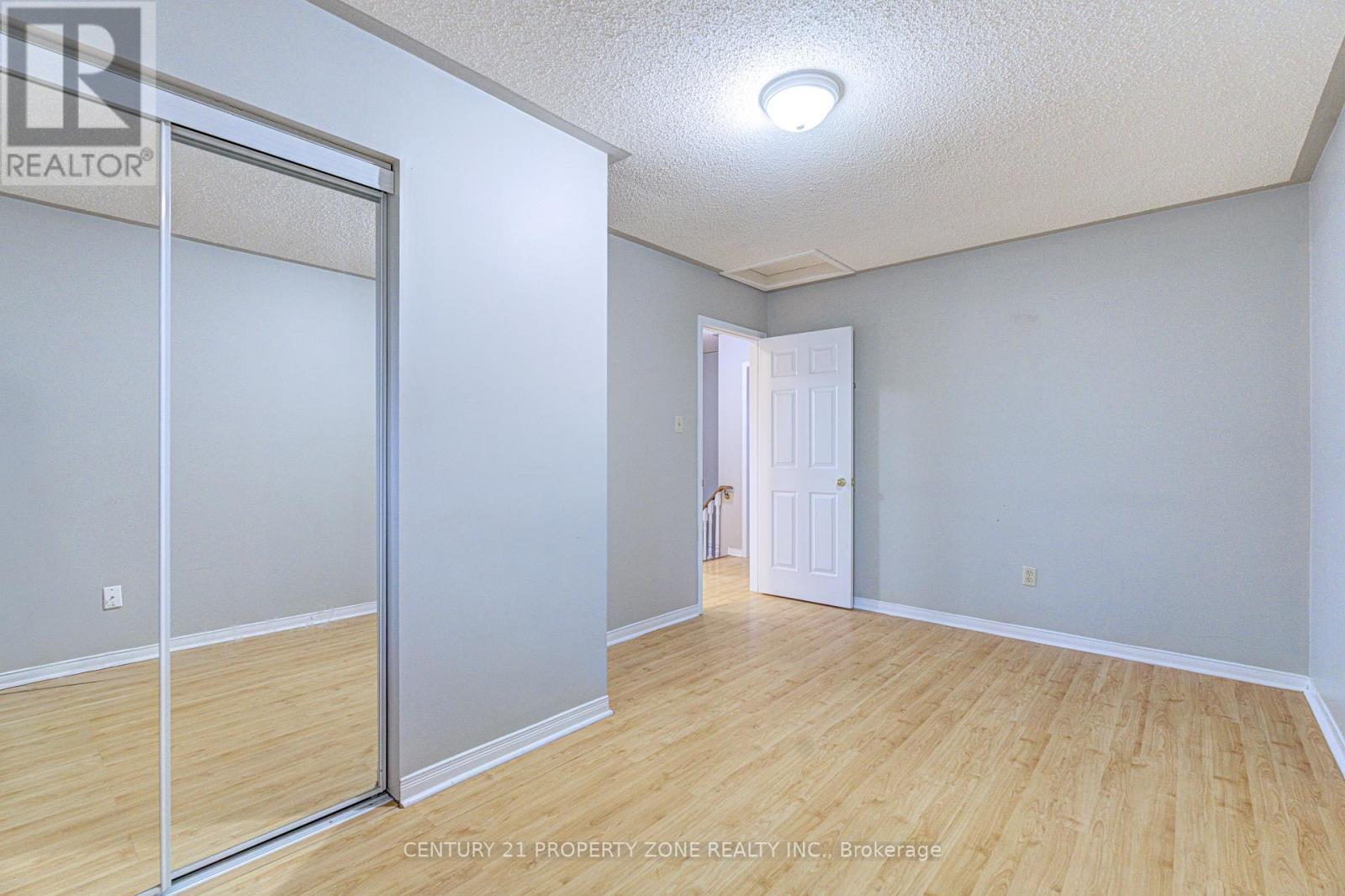 4 Compton Court, Caledon, ON - Indoor Photo Showing Other Room