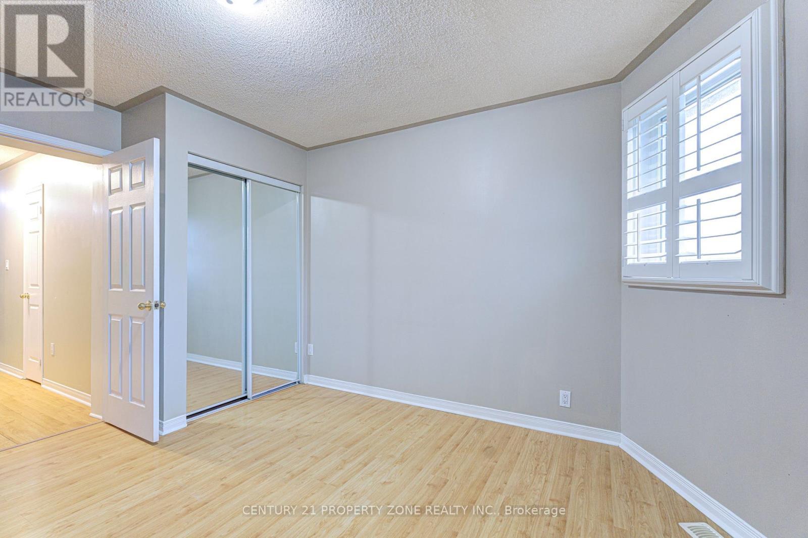 4 Compton Court, Caledon, ON - Indoor Photo Showing Other Room