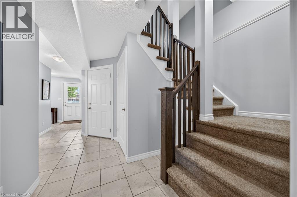 635 Saginaw Parkway Unit# 35, Cambridge, ON - Indoor Photo Showing Other Room