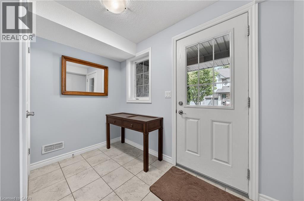 635 Saginaw Parkway Unit# 35, Cambridge, ON - Indoor Photo Showing Other Room