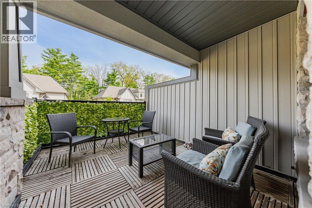 635 Saginaw Parkway Unit# 35, Cambridge, ON - Outdoor With Deck Patio Veranda With Exterior