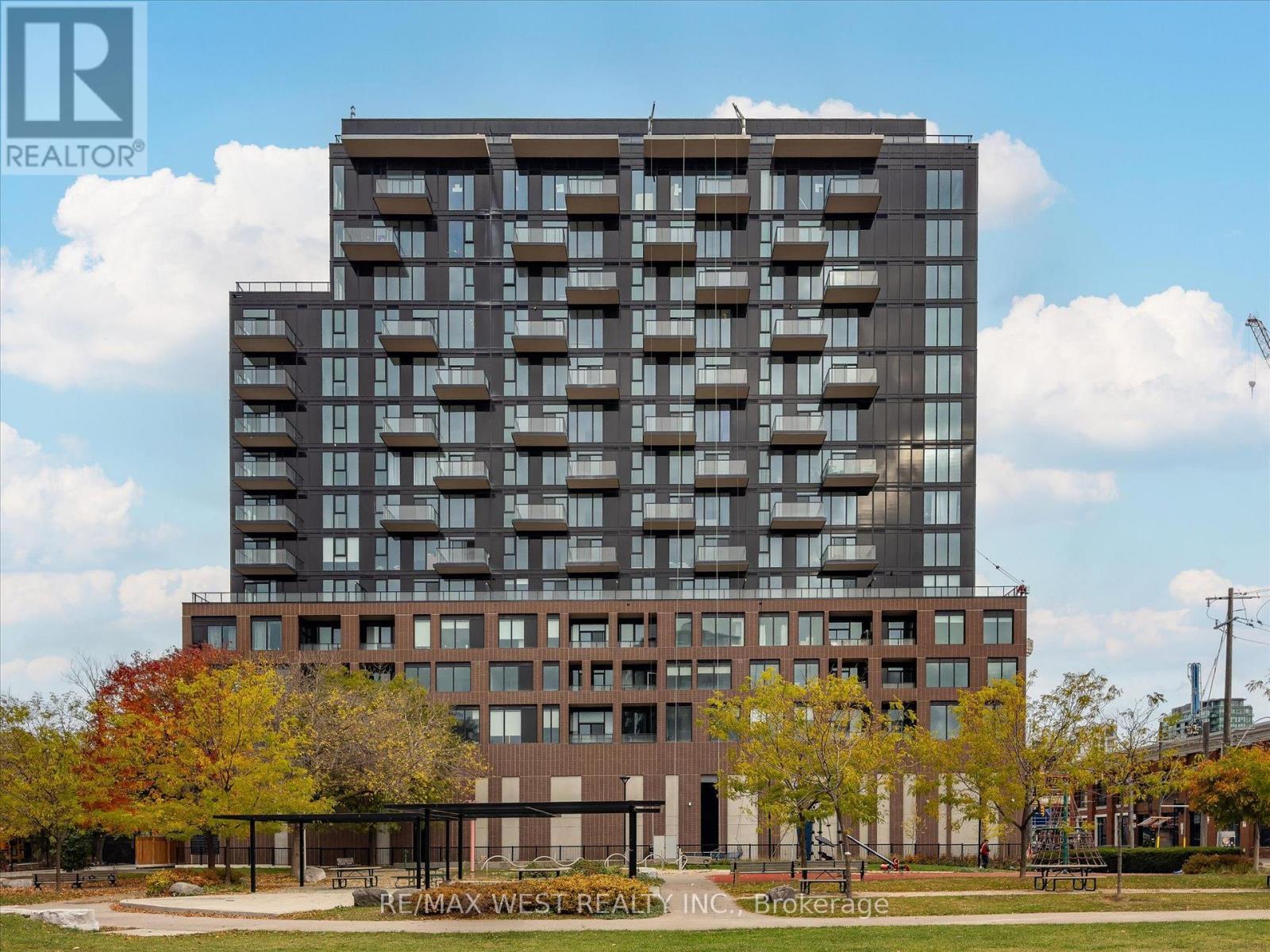 819 - 270 Dufferin Street, Toronto, ON - Outdoor With Balcony With Facade
