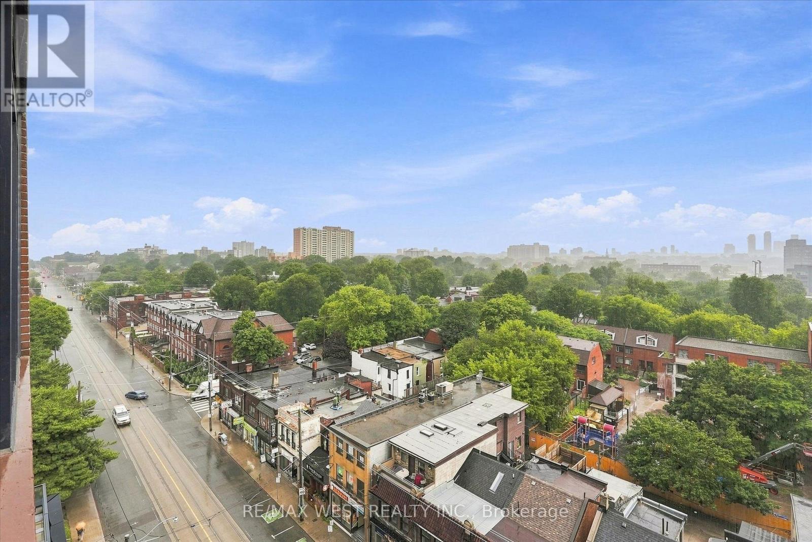 819 - 270 Dufferin Street, Toronto, ON - Outdoor With View
