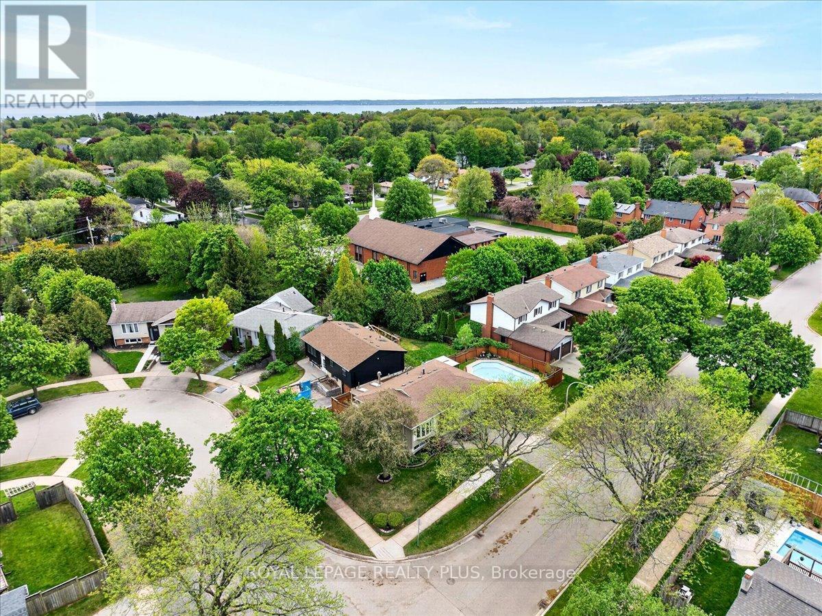 4452 Delaney Drive, Burlington, ON - Outdoor With View