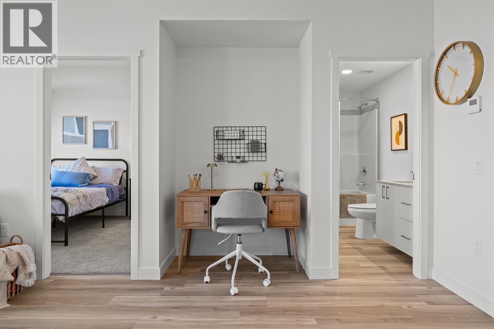 Photos are of a similar home; some features may vary - 1057 Frost Road Unit# 412, Kelowna, BC - Indoor