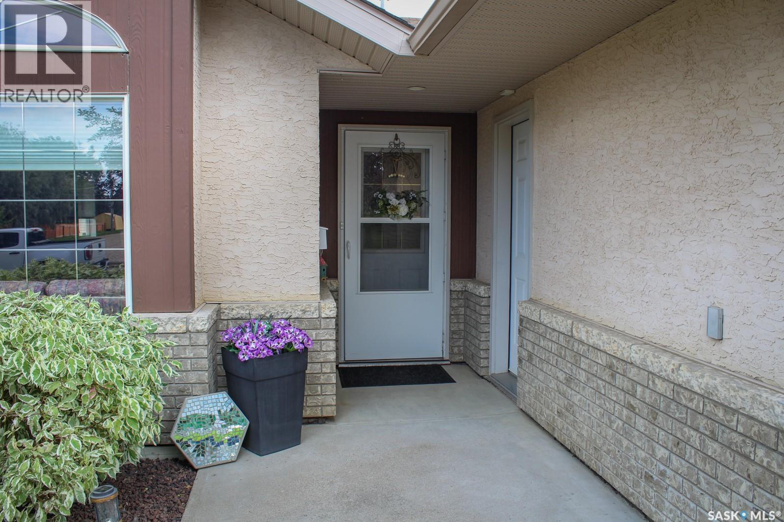 804 Alberta Street, Melfort, SK - Outdoor With Exterior