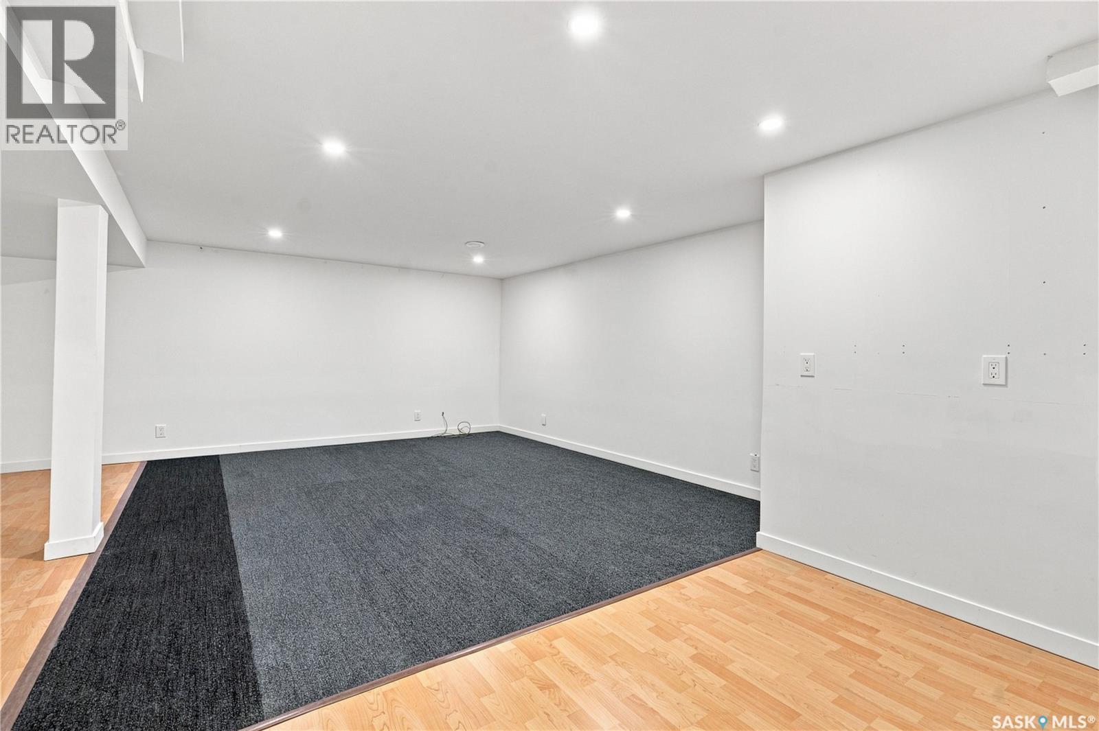 3445 11Th Street W, Saskatoon, SK - Indoor Photo Showing Other Room