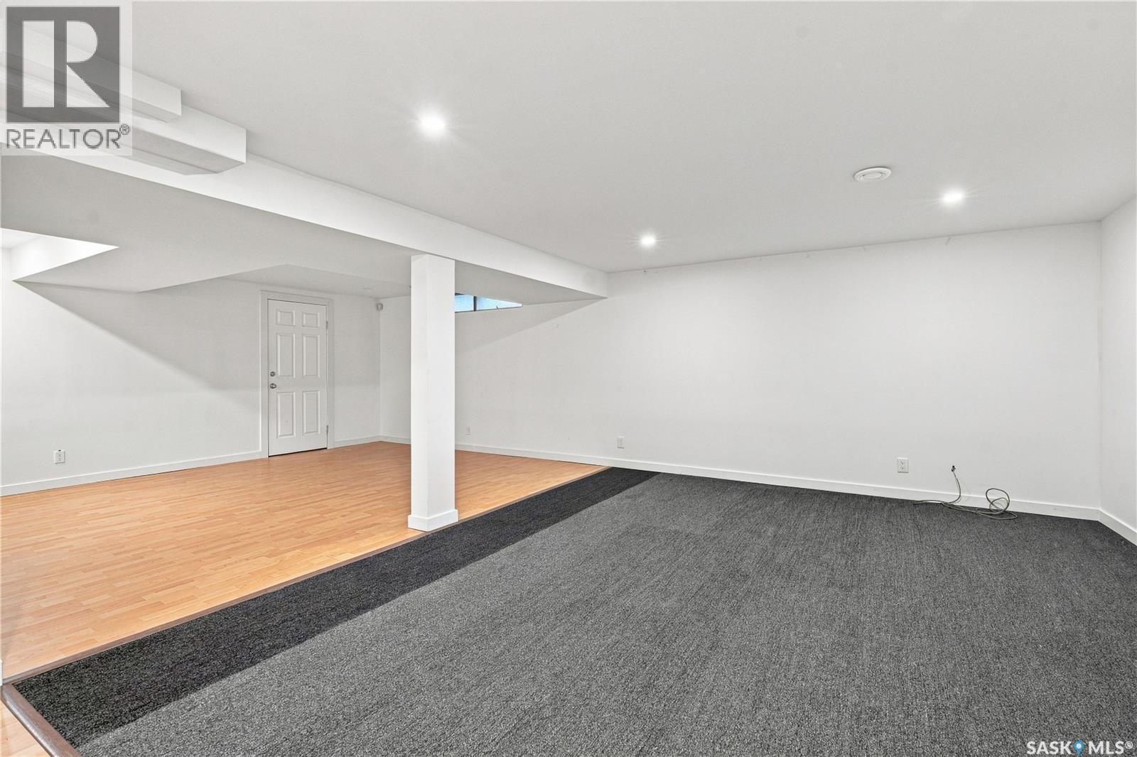 3445 11Th Street W, Saskatoon, SK - Indoor