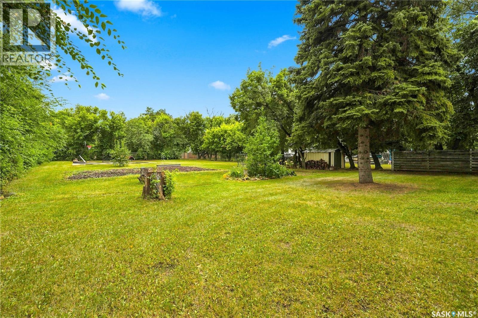 3445 11Th Street W, Saskatoon, SK - Outdoor