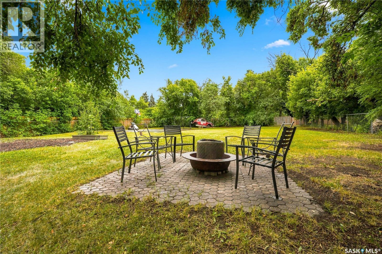 3445 11Th Street W, Saskatoon, SK - Outdoor