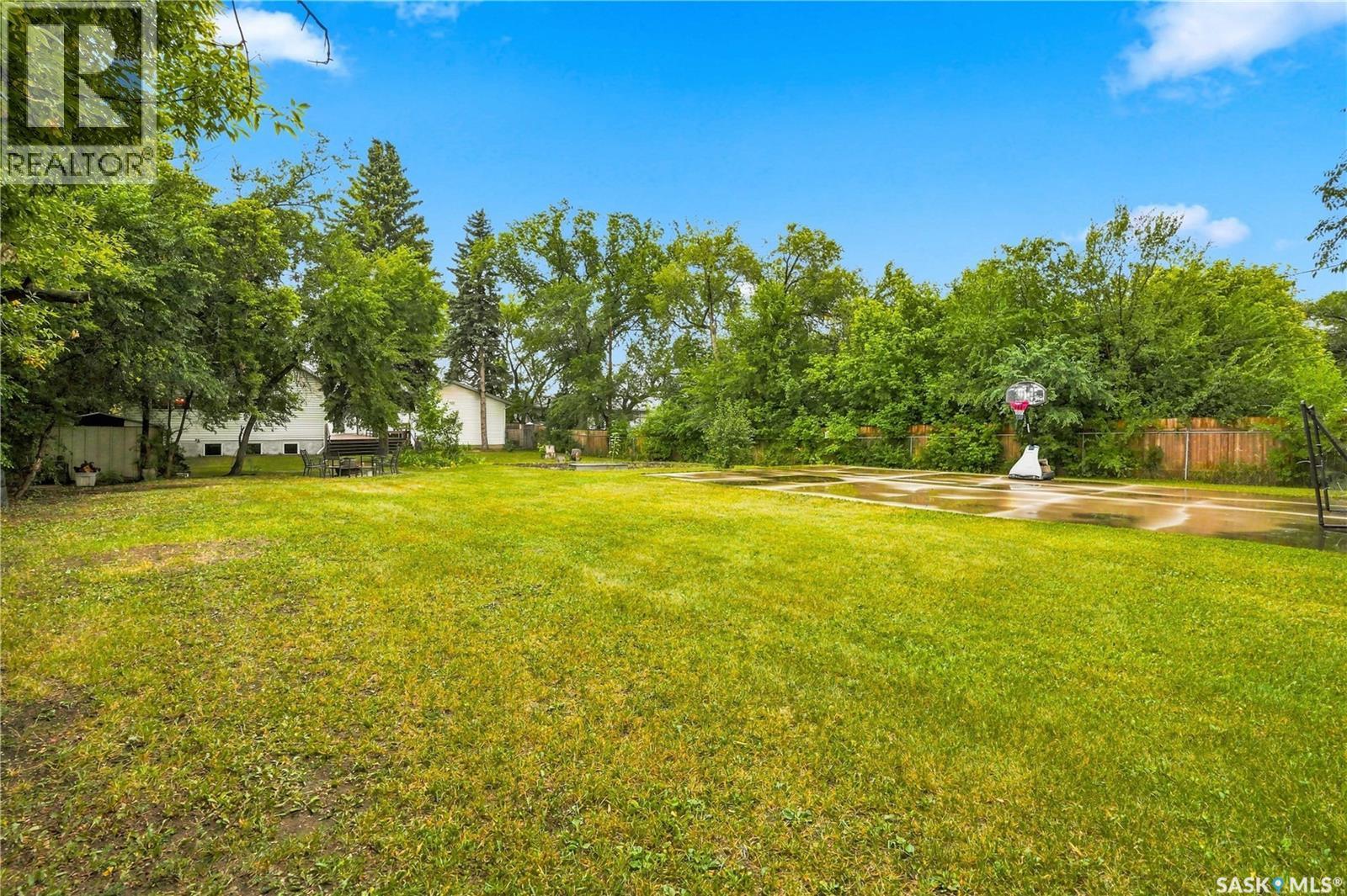 3445 11Th Street W, Saskatoon, SK - Outdoor