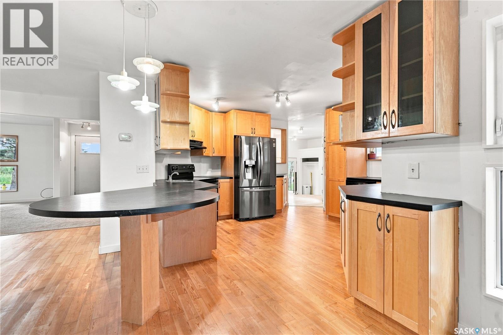 3445 11Th Street W, Saskatoon, SK - Indoor Photo Showing Kitchen