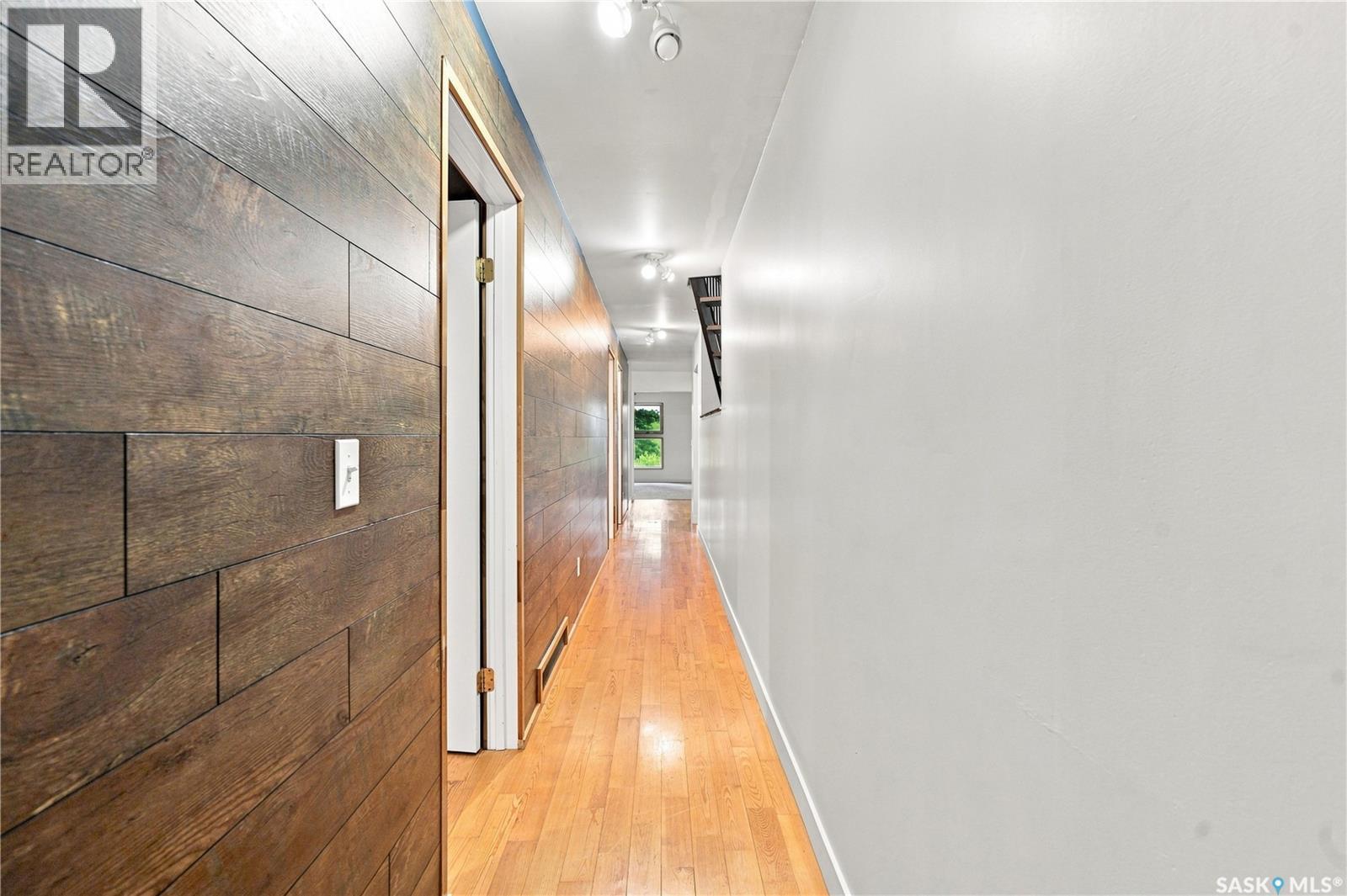 3445 11Th Street W, Saskatoon, SK - Indoor