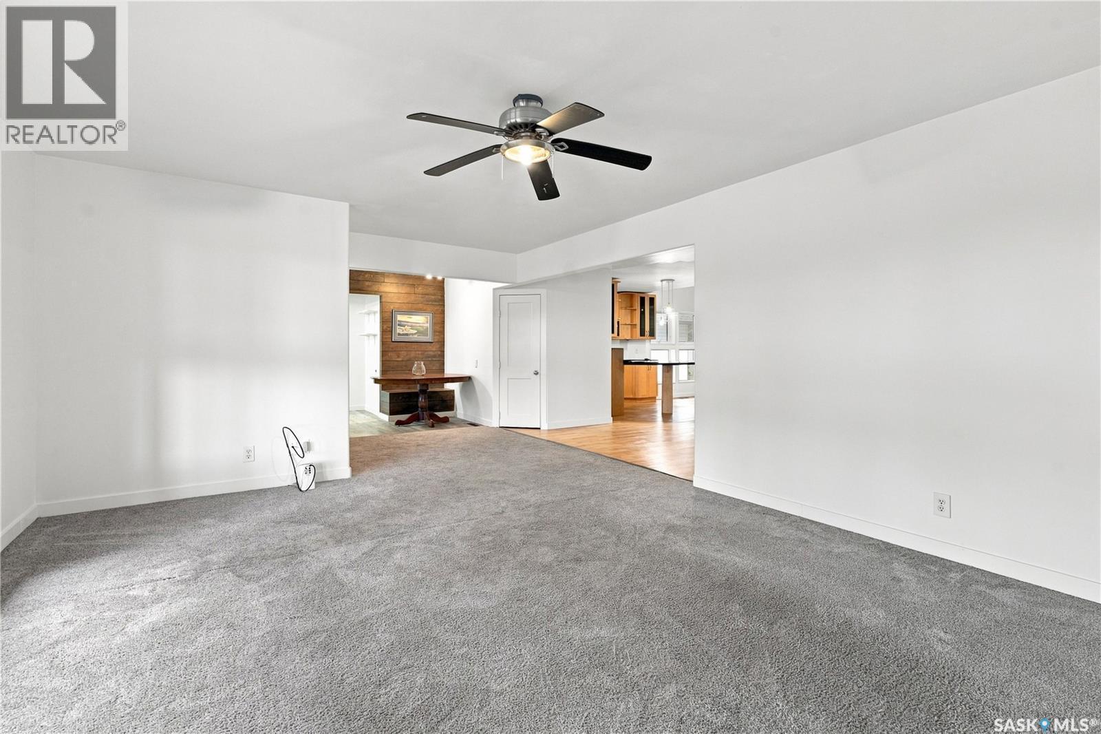 3445 11Th Street W, Saskatoon, SK - Indoor Photo Showing Other Room