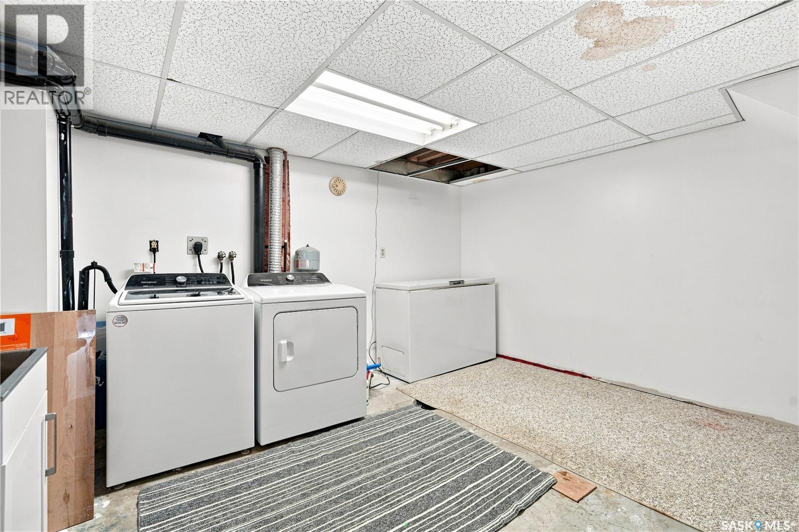 3445 11Th Street W, Saskatoon, SK - Indoor Photo Showing Laundry Room