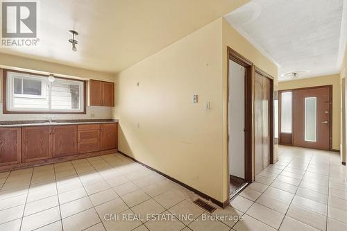 185 Lavina Crescent, Hamilton, ON - Indoor