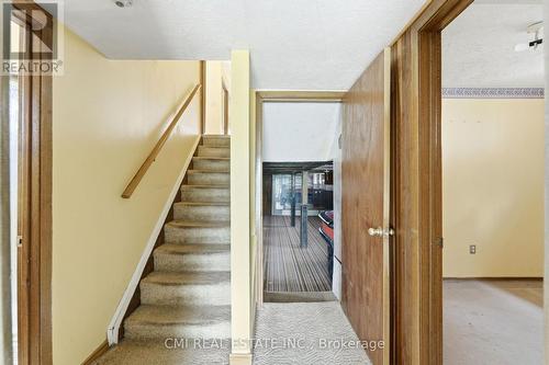 185 Lavina Crescent, Hamilton, ON - Indoor Photo Showing Other Room