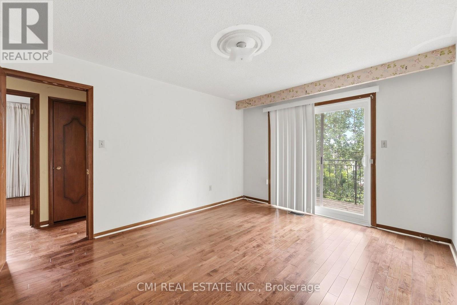 185 Lavina Crescent, Hamilton, ON - Indoor Photo Showing Other Room
