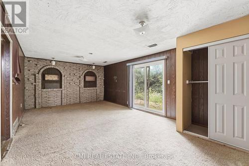 185 Lavina Crescent, Hamilton, ON - Indoor Photo Showing Other Room