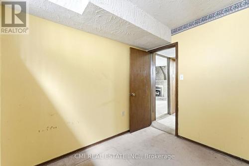 185 Lavina Crescent, Hamilton, ON - Indoor Photo Showing Other Room