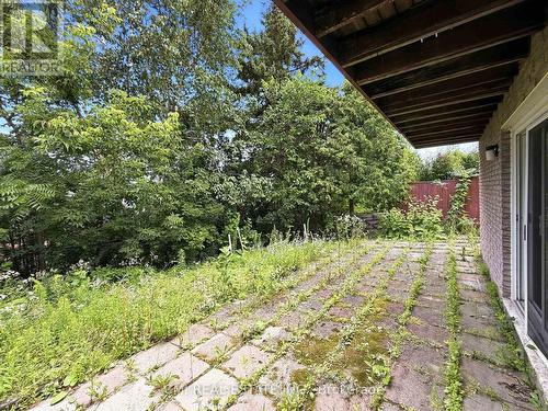 185 Lavina Crescent, Hamilton, ON - Outdoor