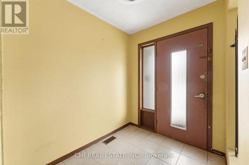 185 Lavina Crescent, Hamilton, ON - Indoor Photo Showing Other Room