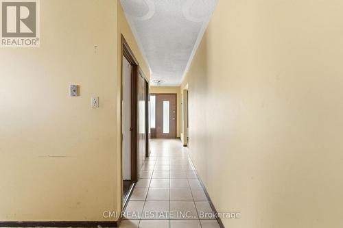 185 Lavina Crescent, Hamilton, ON - Indoor Photo Showing Other Room