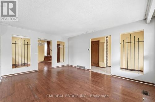 185 Lavina Crescent, Hamilton, ON - Indoor Photo Showing Other Room